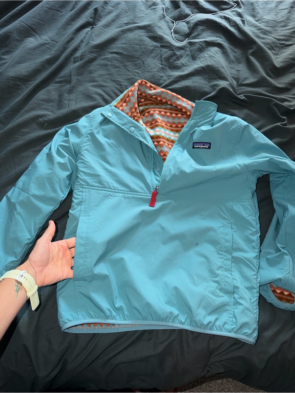 REVERSIBLE Patagonia Women’s Light Teal Pullover Puffer with Patterned Fleece